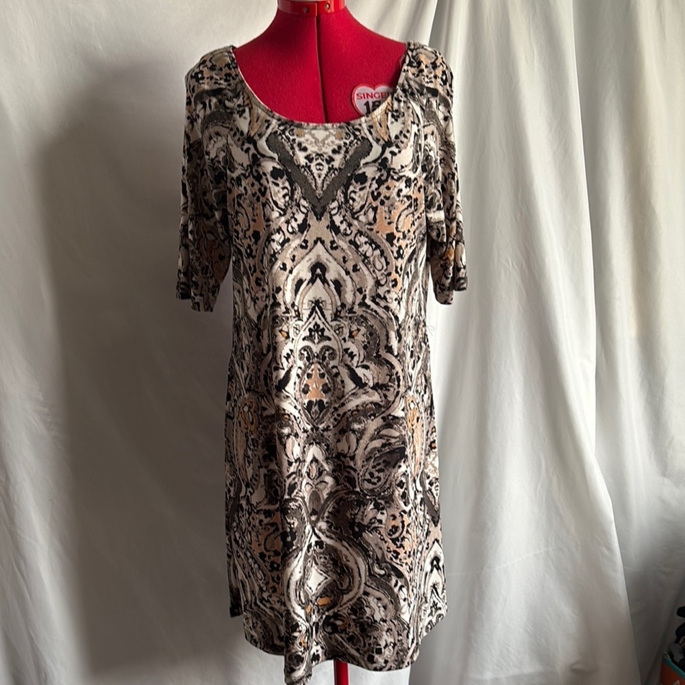 MM328 Connected Apparel Black and Cream Midi Dress